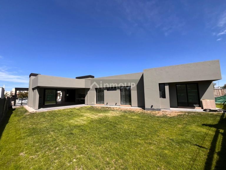 Casa en Venta en Maipu, Mendoza