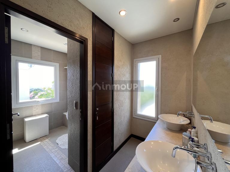 Casa en Venta en Las Heras, Mendoza