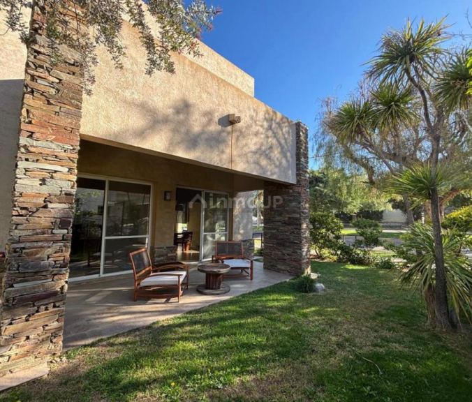 Casa en Venta en Las Heras, Mendoza