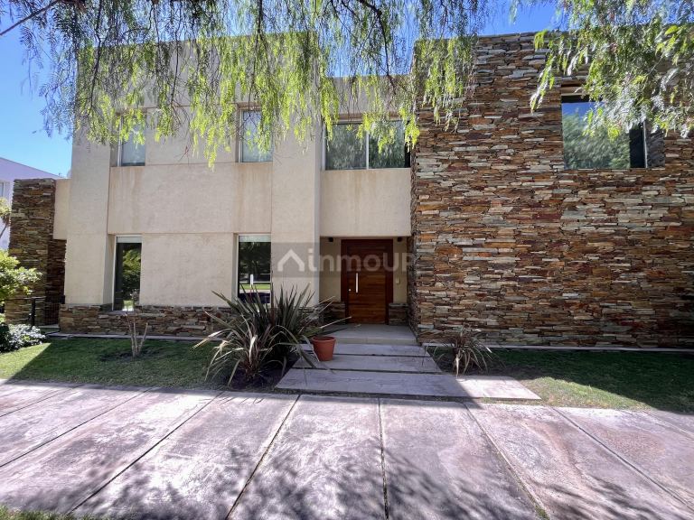 Casa en Venta en Las Heras, Mendoza