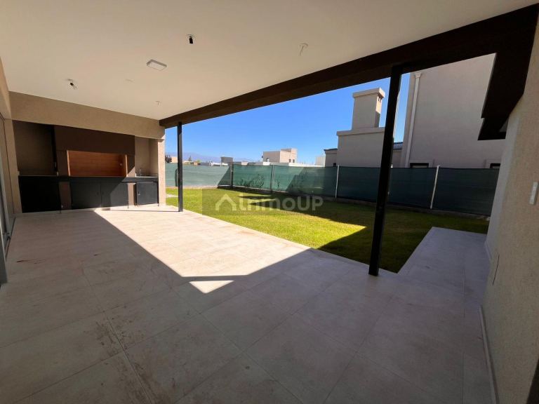 Casa en Venta en Maipu, Mendoza