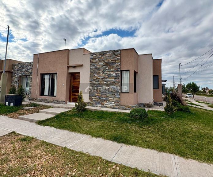 Casa en Alquiler en Maipu, Mendoza