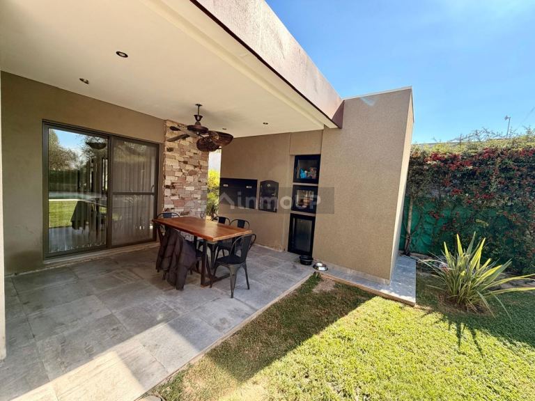 Casa en Venta en Maipu, Mendoza
