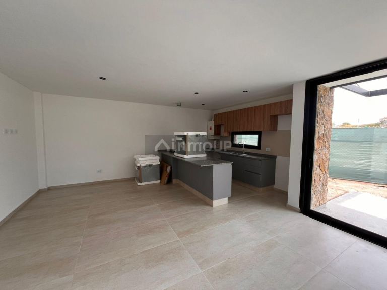 Casa en Alquiler en Maipu, Mendoza