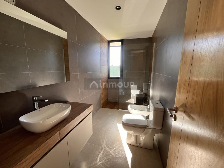 Casa en Alquiler en Maipu, Mendoza