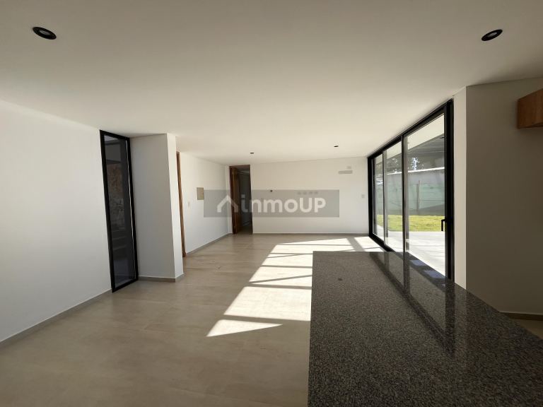 Casa en Alquiler en Maipu, Mendoza
