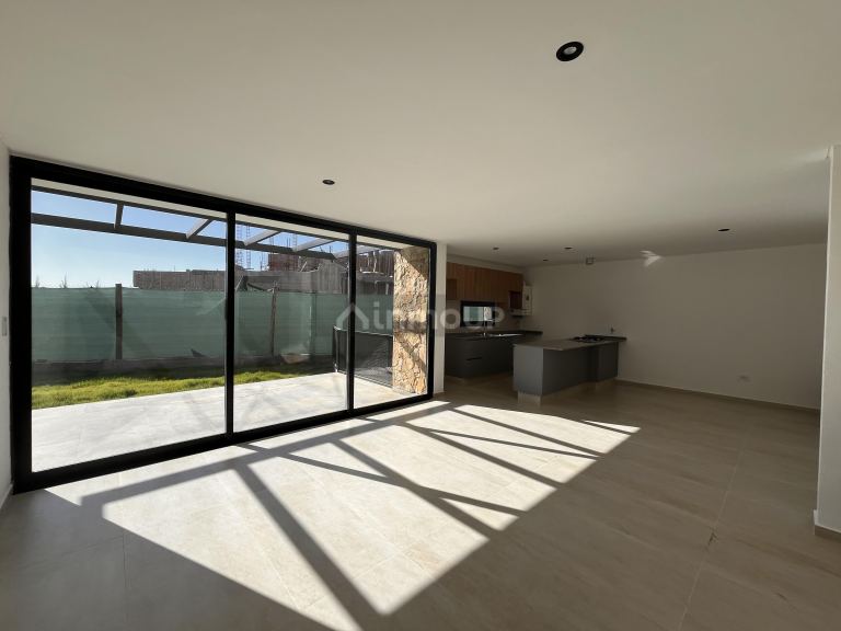 Casa en Alquiler en Maipu, Mendoza