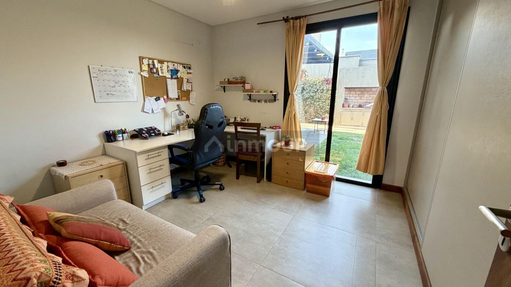 Casa en Venta en Lujan de Cuyo, Mendoza - USD 282.000 | Inmoup - 14