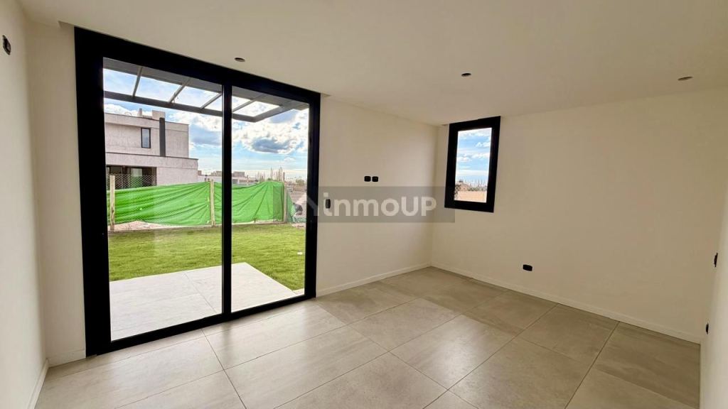 Casa en Venta en Lujan de Cuyo, Mendoza - USD 330.000 | Inmoup - 10