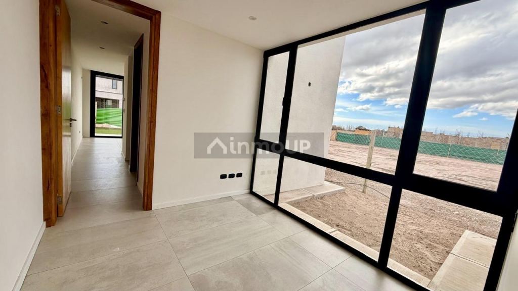 Casa en Venta en Lujan de Cuyo, Mendoza - USD 330.000 | Inmoup - 6