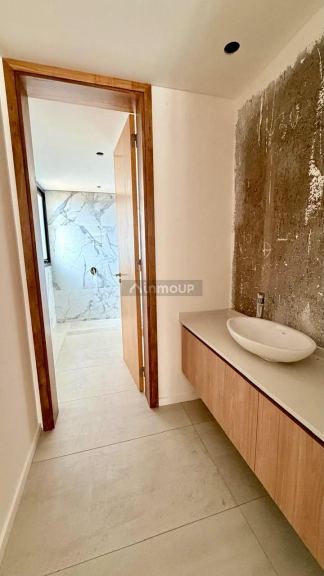 Casa en Venta en Lujan de Cuyo, Mendoza - USD 330.000 | Inmoup - 14