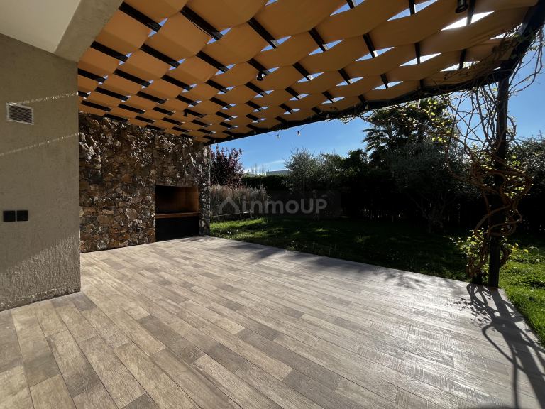 Casa en Alquiler en Lujan de Cuyo, Mendoza
