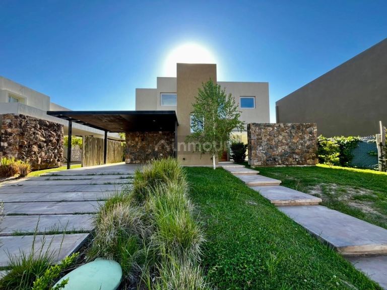 Casa en Alquiler en Lujan de Cuyo, Mendoza