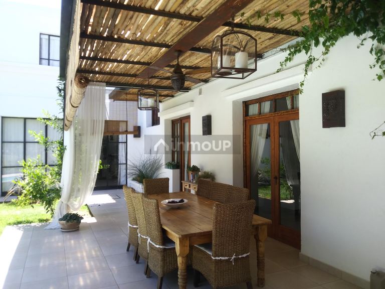 Casa en Venta en Guaymallen, Mendoza