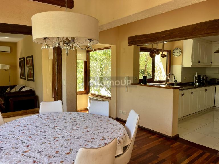 Casa en Venta en Lujan de Cuyo, Mendoza