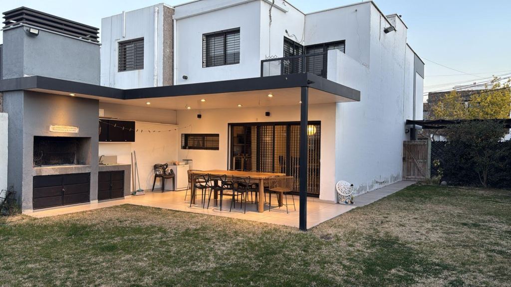 Casa en Venta en Guaymallen, Mendoza