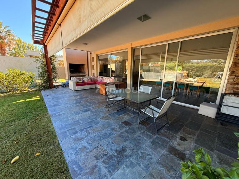 Casa en Venta en Lujan de Cuyo, Mendoza