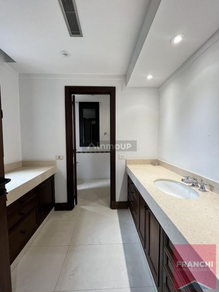 Casa en Venta en Lujan de Cuyo, Mendoza - USD 1.500.000 | Inmoup - 52
