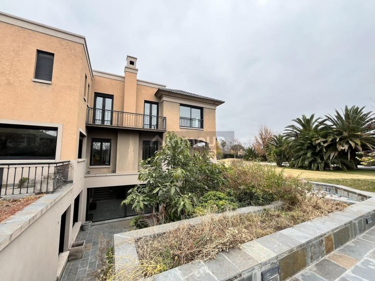 Casa en Venta en Lujan de Cuyo, Mendoza - USD 2.300.000 | Inmoup - 75