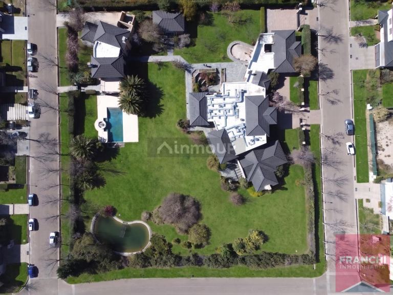 Casa en Venta en Lujan de Cuyo, Mendoza - USD 1.500.000 | Inmoup - 99