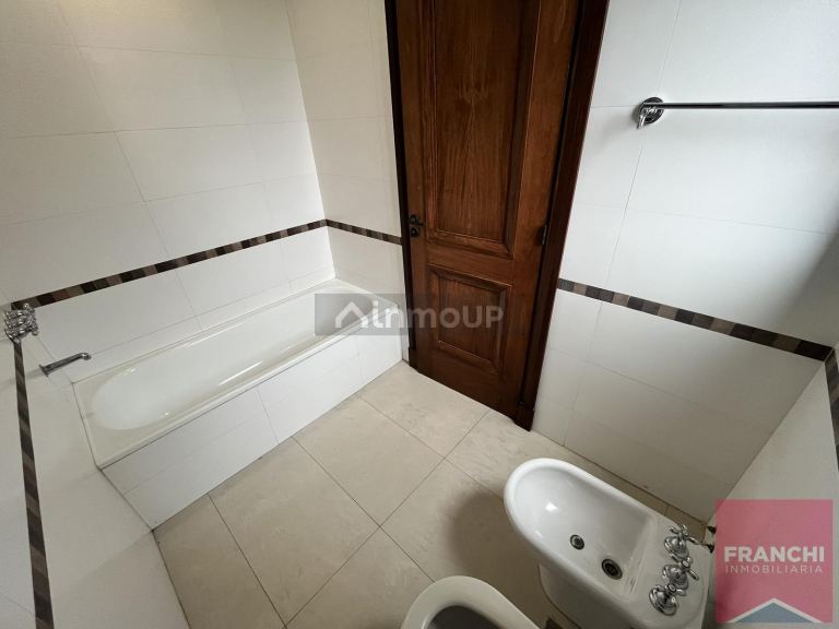 Casa en Venta en Lujan de Cuyo, Mendoza - USD 1.500.000 | Inmoup - 55