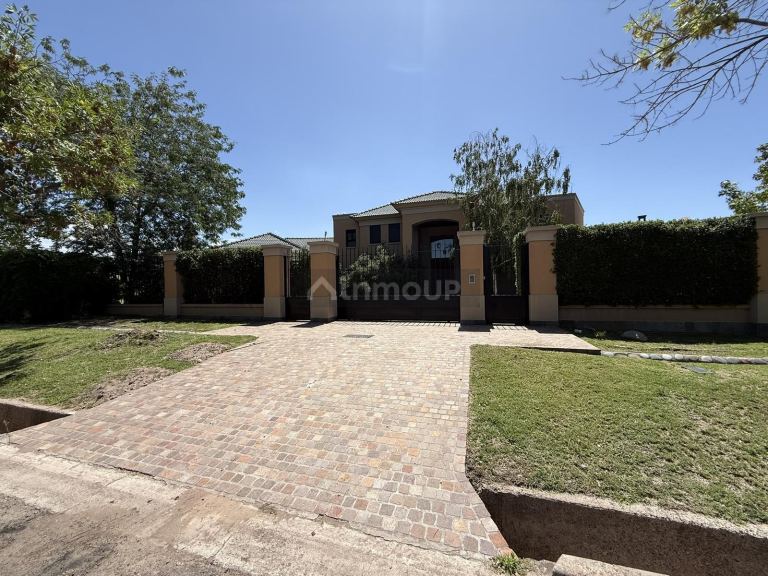 Casa en Venta en Lujan de Cuyo, Mendoza - USD 2.300.000 | Inmoup - 105