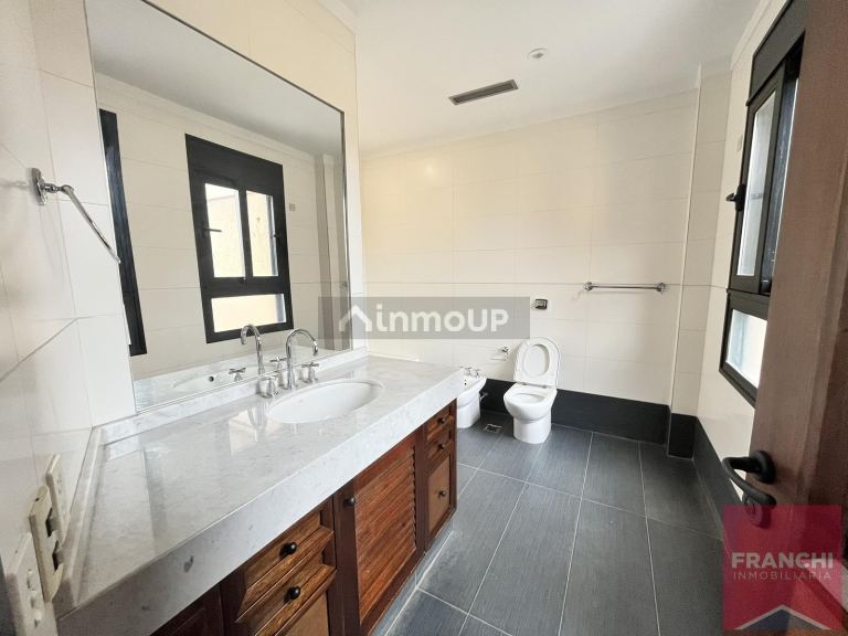 Casa en Venta en Lujan de Cuyo, Mendoza - USD 1.500.000 | Inmoup - 25