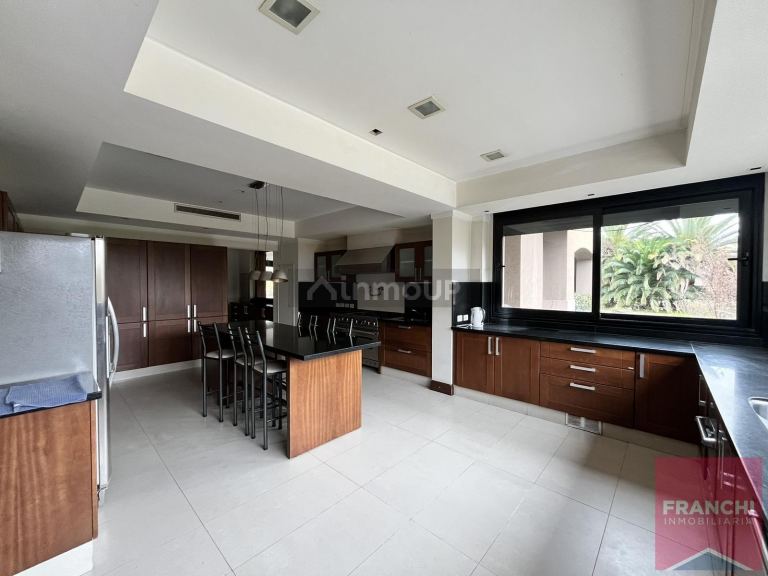 Casa en Venta en Lujan de Cuyo, Mendoza - USD 1.500.000 | Inmoup - 14