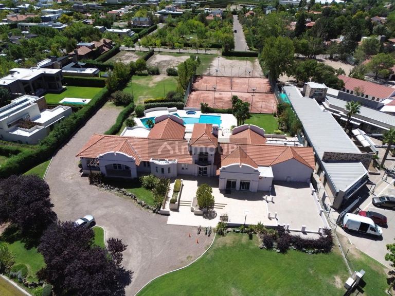 Casa en Venta en Lujan de Cuyo, Mendoza - USD 2.300.000 | Inmoup - 107
