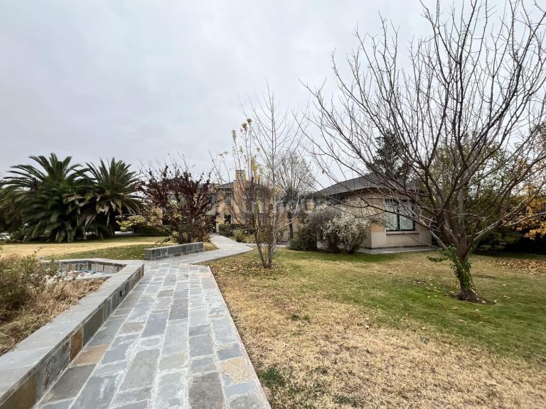 Casa en Venta en Lujan de Cuyo, Mendoza - USD 2.300.000 | Inmoup - 73