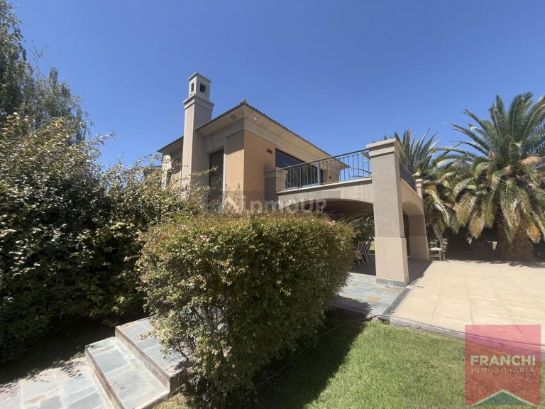 Casa en Venta en Lujan de Cuyo, Mendoza - USD 1.500.000 | Inmoup - 85