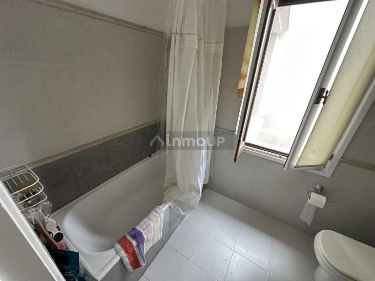 Casa en Venta en Lujan de Cuyo, Mendoza - USD 330.000 | Inmoup - 43