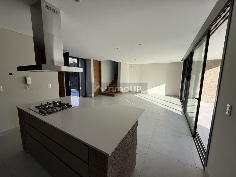 Casa en Venta en Lujan de Cuyo, Mendoza - USD 290.000 | Inmoup - 8