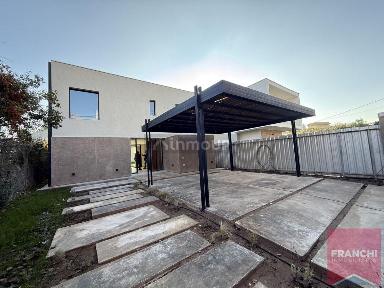 Casa en Venta en Lujan de Cuyo, Mendoza