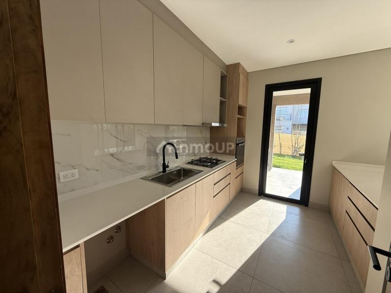 Casa en Venta en Lujan de Cuyo, Mendoza - USD 295.000 | Inmoup - 11