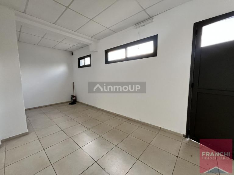 Local Comercial en Alquiler en Guaymallen, Mendoza - $ 800.000 | Inmoup - 6