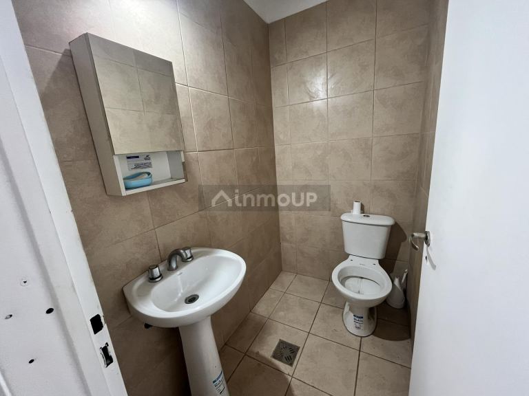 Local Comercial en Alquiler en Guaymallen, Mendoza - $ 800.000 | Inmoup - 11