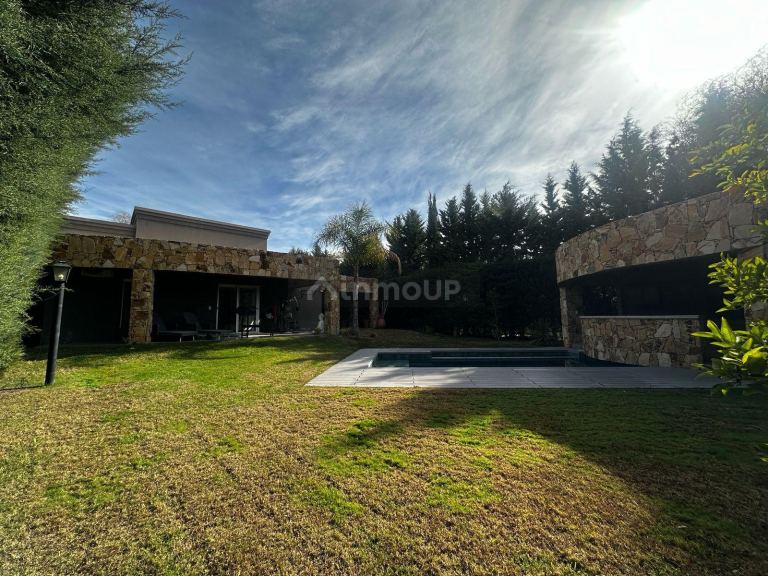 Casa en Alquiler en Lujan de Cuyo, Mendoza - USD 2.500 | Inmoup - 25