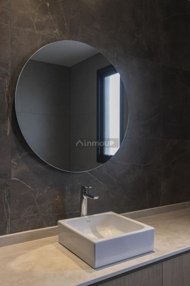 Casa en Venta en Lujan de Cuyo, Mendoza - USD 290.000 | Inmoup - 24