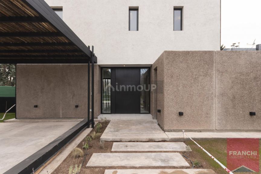 Casa en Venta en Lujan de Cuyo, Mendoza