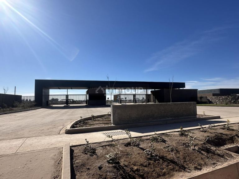 Lujan de Cuyo Barrio Lar de Malabia, Lote F-15