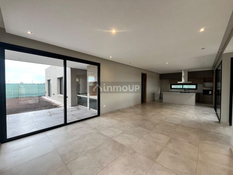 Casa en Venta en Lujan de Cuyo, Mendoza - USD 350.000 | Inmoup - 14