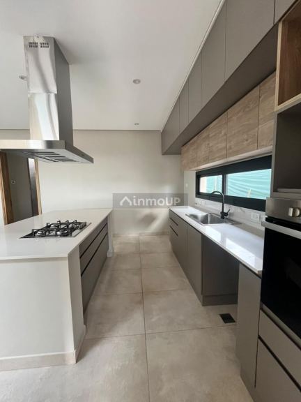 Casa en Venta en Lujan de Cuyo, Mendoza - USD 350.000 | Inmoup - 12