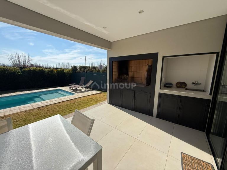 Casa en Venta en Lujan de Cuyo, Mendoza - USD 340.000 | Inmoup - 21