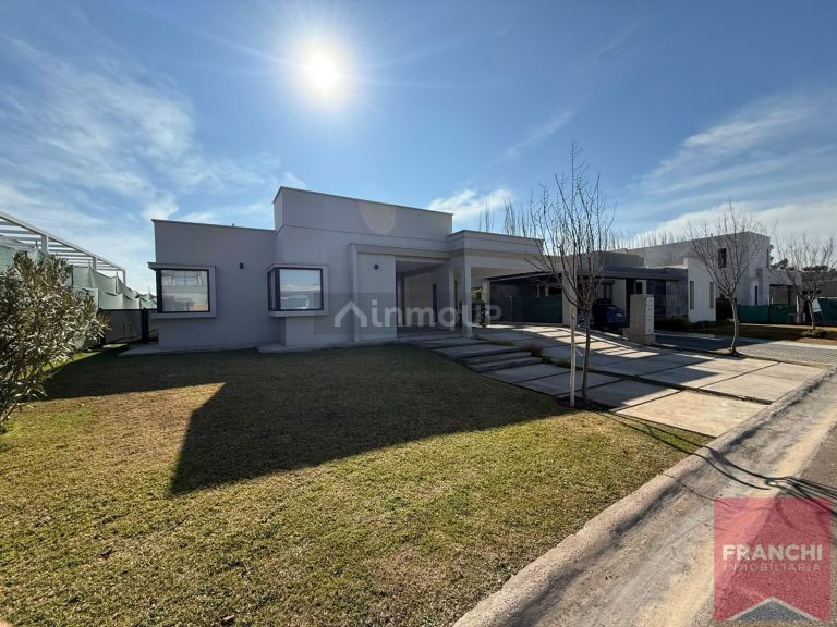Casa en Venta en Lujan de Cuyo, Mendoza