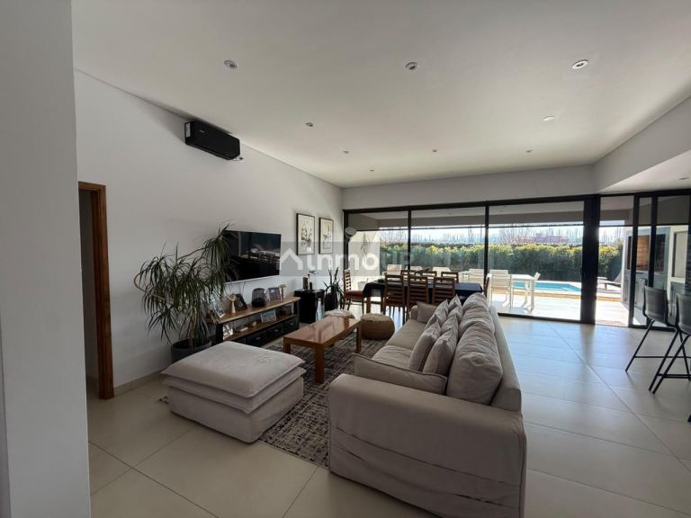 Casa en Venta en Lujan de Cuyo, Mendoza - USD 340.000 | Inmoup - 6