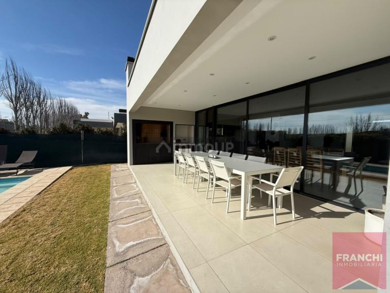 Casa en Venta en Lujan de Cuyo, Mendoza