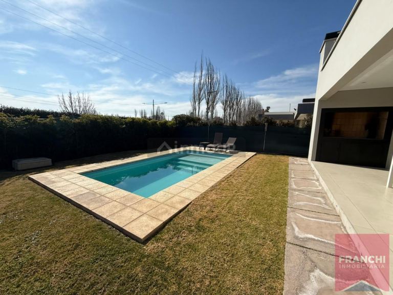 Casa en Venta en Lujan de Cuyo, Mendoza