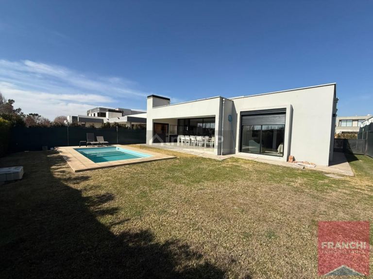 Casa en Venta en Lujan de Cuyo, Mendoza