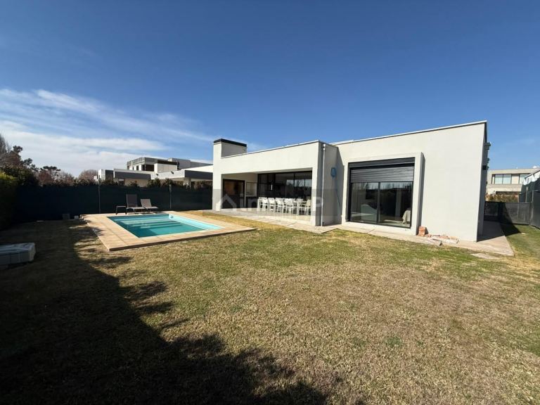 Casa en Venta en Lujan de Cuyo, Mendoza - USD 340.000 | Inmoup - 26